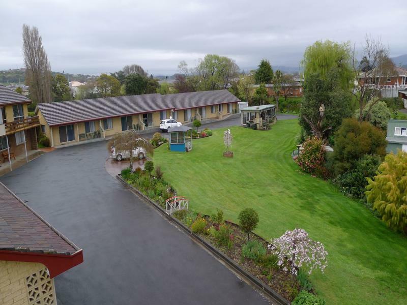 Willaway Motel Apartments Ulverstone Exteriör bild